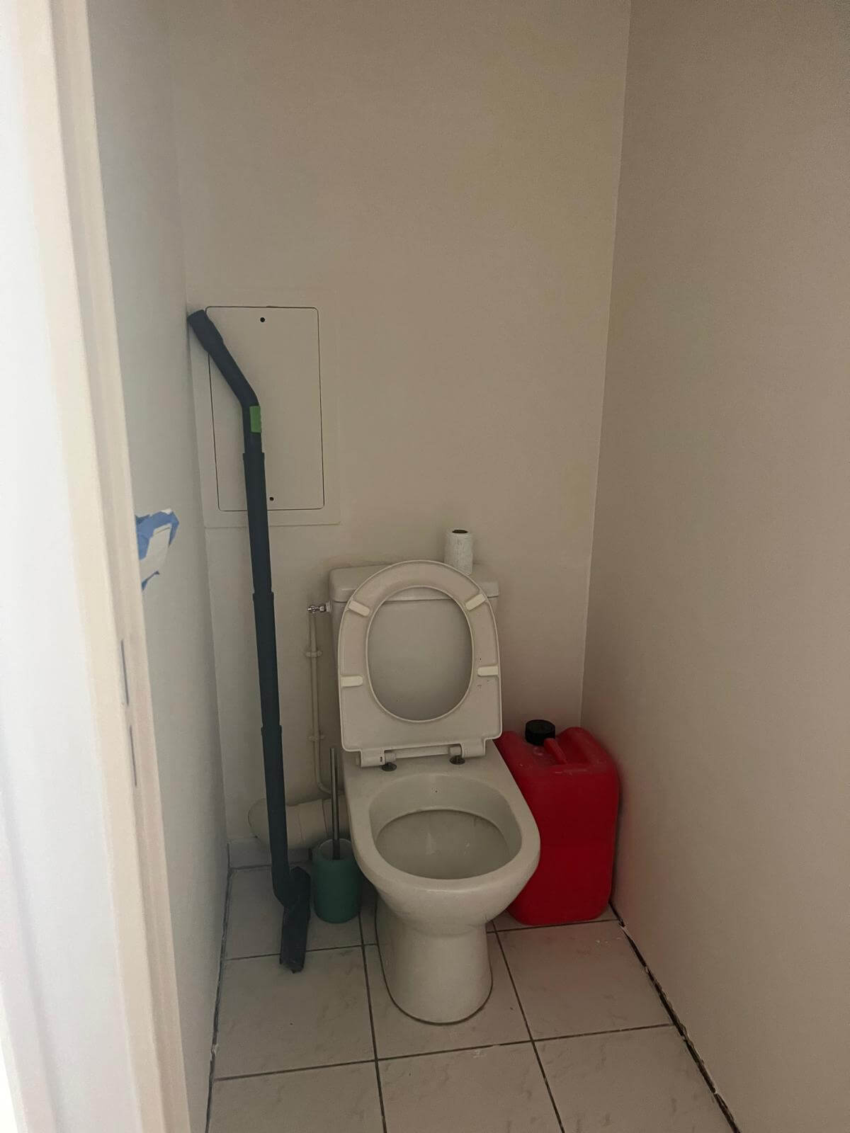 Avant toilettes