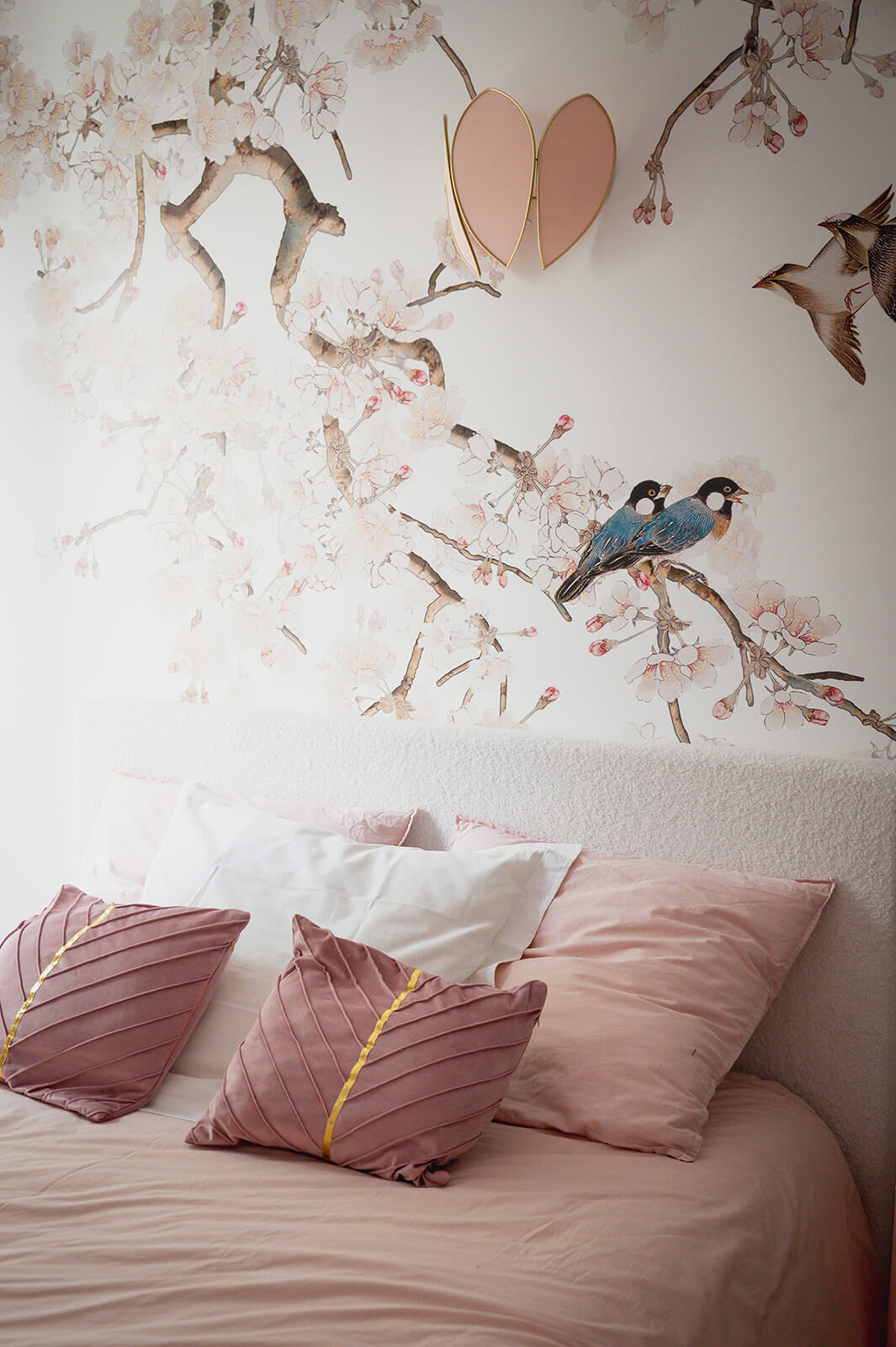 Chambre Annik avec papier peint Birds Hangout Photowall 2