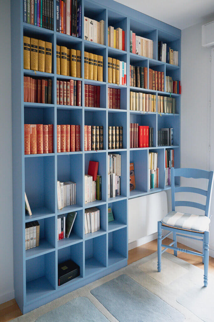Bibliothèque Annik bleu et rose de chez Dessine ton Meuble 3